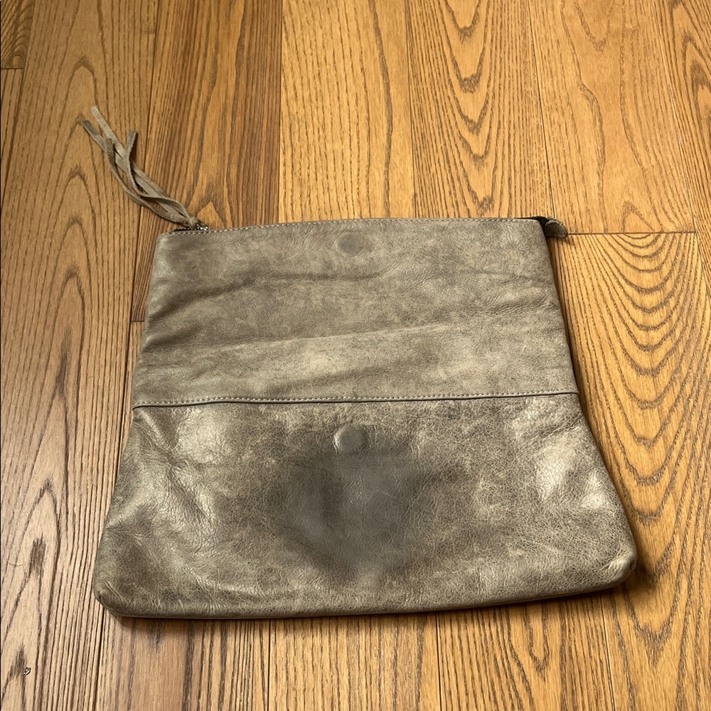 Posse Metallic Brown Clutch